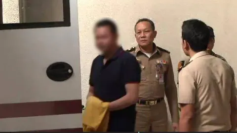 'เสธ.แอ๊ป' แอบเข้ามอบตัว ตามหมายจับรื้อบาร์เบียร์ จนท.คุมเข้มห้ามถ่ายรูป 