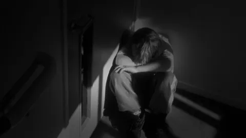 หนุ่มอังกฤษ วัย24 แจ้งความ อ้างถูกชายไทย ลอบอมนกเขา