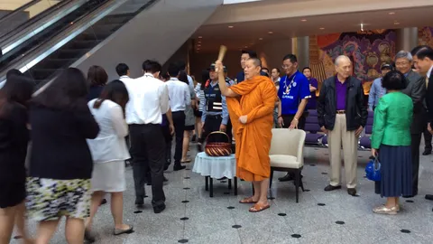 รอผลสอบ เหตุสลด SCB จ่อออกหมายจับเพิ่ม-เจ้าคุณธงชัย รดน้ำมนต์