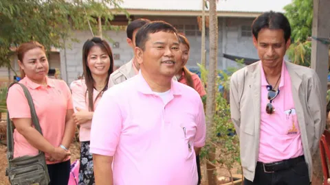 รุดเยี่ยมแม่ป่วยเอดส์ ช่วยลูกถูกกีดกันเรียน