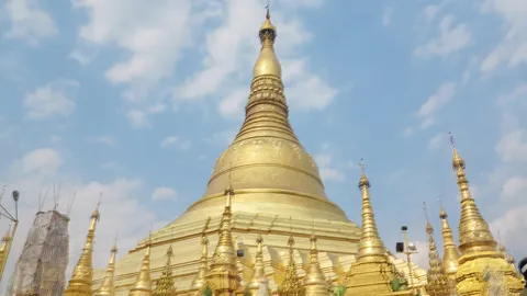 เส้นทางไทยไปย่างกุ้ง