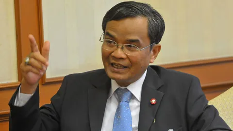 'นิพิฏฐ์' หนุน 'คสช.-กรธ.' ถกข้อเสนอ เจอครึ่งทาง
