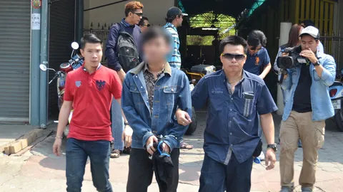 โอละพ่อ! หนุ่มทำเงินหล่น 5.3 หมื่น ที่แท้พ่อค้ายาบ้า ตร.ตามล่ามานาน