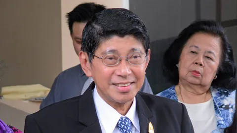 'วิษณุ' ชี้ 'แจสฯ' ต้องจ่ายส่วนต่าง หากประมูล 4 จี ใหม่ ราคาต่ำกว่าเดิม