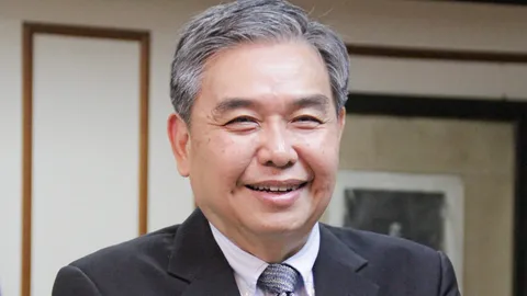 “อภิศักดิ์” คลี่ภารกิจคลัง ระดมมาตรการอุ้มเศรษฐกิจไทยพ้นปากเหว
