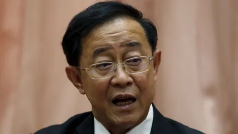 "อาคม" ยันดันรถไฟเร็วสูง 4 เส้นทาง