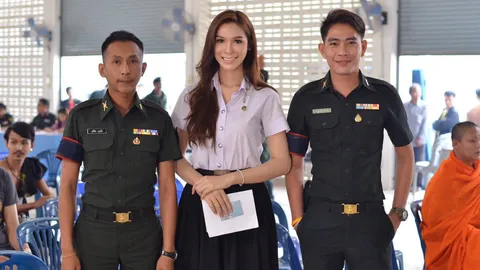 หนุ่มฮือฮา! น้องมัดไหม นางงาม Miss perfect angel 2015 คัดเลือกทหารเกณฑ์