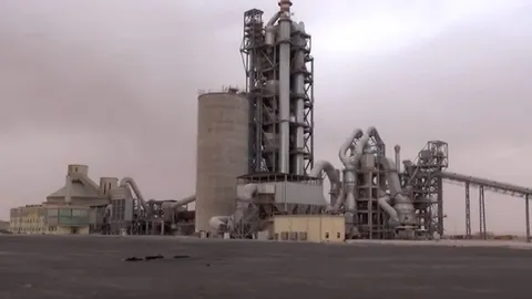 ไอซิสปล่อยตัวคนงานปูน 300 คนแล้ว หลังจับตัวไปแค่วันเดียว