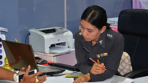 ตร.ภูเก็ต แจ้งความ เอาผิดตาม พ.ร.บ.คอมฯ คนโพสต์คลิปฯ ยัดยาบ้า 