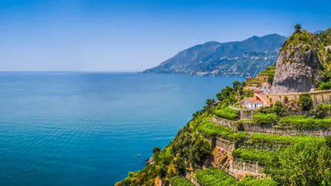 อึ้ง! หมู่บ้านอาชเชียโรลี ในอิตาลี มีคนอายุเกินร้อยกว่า 300 คน