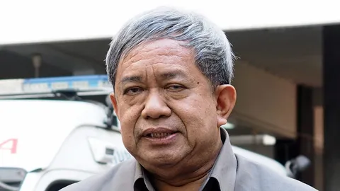 ศาลปกครองรับพิจารณาคดี 'ภุชงค์' ฟ้อง กกต.เลิกจ้าง