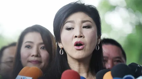 'ปู' ขึ้นศาลคดีจำนำข้าว นัด 7 ปัด 'แม้ว' เบื้องหลังล็อบบี้ยิสต์ป่วนประเทศ