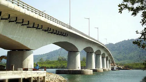 ผู้ว่าฯกระบี่ ได้ฤกษ์เปิดสะพานเชื่อมเกาะลันตาน้อย-ใหญ่ เที่ยงคืนวันนี้ 