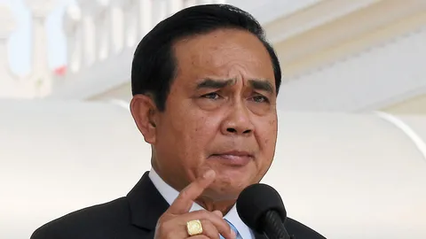 นายกฯ การันตีเลือกตั้งตามโรดแม็ป สร้างปชต.ใหม่เป็นสากล 