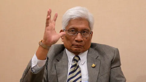 สุวพันธุ์ ร่ายยาวผลงาน 2 ปี โต้ทักษิณ