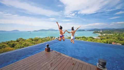 หลบร้อนไปพักวิลล่าหรูริมทะเล ที่ “ศรีพันวา ภูเก็ต”