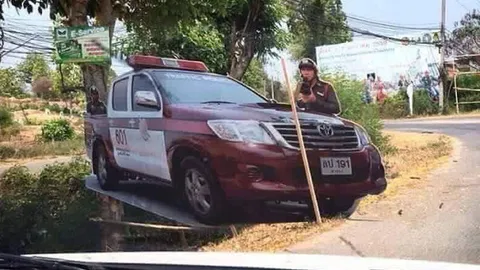 ไอเดียยุคใหม่! ตร.ผุดป้ายรถตำรวจ 3D หวังลดซิ่ง