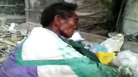 ใจร้ายใจดำ! คนร้ายซ้อมลุงเก็บของเก่าเลือดอาบคากองขยะ