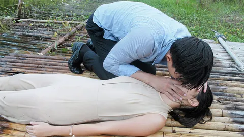 ไผ่ โชว์เม้าท์ทูเม้าท์ ผายปอดช่วยชีวิต แคท