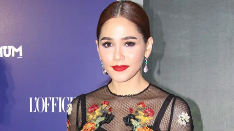 ชมพู่ ชิลห่างอก น็อต ครบรอบแต่ง อัดรายการเจอ ใหม่ ทักทายปกติ