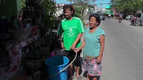 'หลังสวน' ประปาไหลอ่อน กปภ.แจงน้ำเค็มหนุน-ฝนไม่ตก รับ 'สวี' น่าห่วงสุด