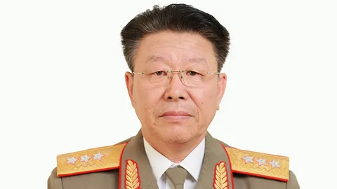 มายังไง? นายพลโสมเหนือ ที่เชื่อว่าถูกประหารไปแล้ว โผล่ร่วมประชุมใหญ่