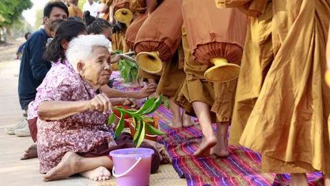 ต้นแบบ "หมู่บ้านสันติสุข"