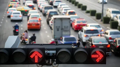 รถติดหนักทำธุรกิจร.ร.ป่วน 