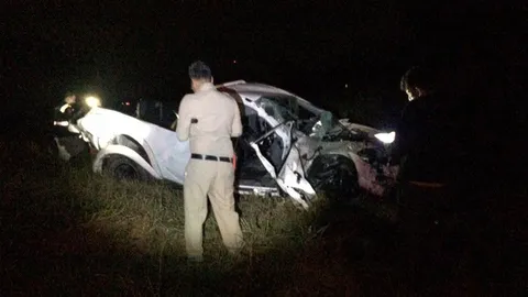 ปิกอัพชนม้าเหล็ก ด่วนบัตเตอร์เวอร์ธที่สุราษฎร์ฯ คนขับดับคาที่ 