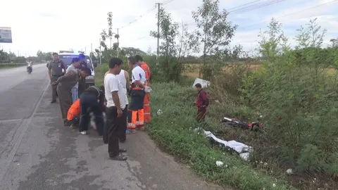 หนุ่มไทใหญ่ ขี่ จยย. ลงข้างทาง-คอหักดับ ในกระเป๋ามีทองเกือบ 10 บ.