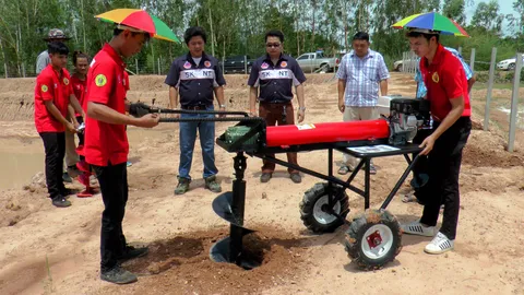 เทคนิคสกลฯ เจ๋ง ทำเครื่องเจาะดิน ทดแทนแรงคน