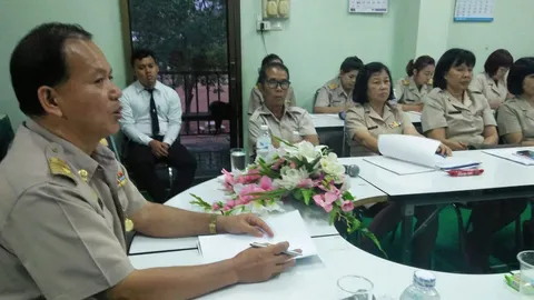 ร.ร.ไทยรัฐคุมเข้ม หอพัก นร.กินนอน