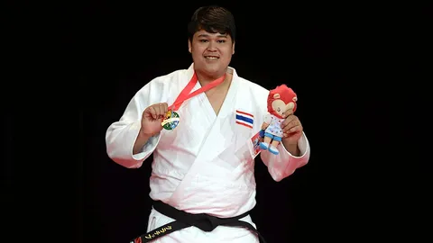 ทัพกีฬาไทยเฮ 'คุณาธิป' ได้โควตายูโดโอลิมปิก 2016 