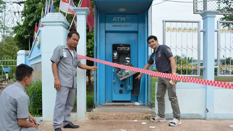 เหยียบจมูกเสือ! โจรงัดตู้เอทีเอ็มห่างโรงพักกุดจับ จ.อุดรฯ แค่ 200 เมตร