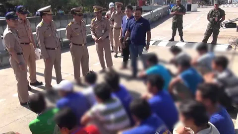 ทรภ.2 จับเรือประมงเวียดนาม 3 ลำ 22 ลูกเรือ ลอบทำประมงน่านน้ำไทย