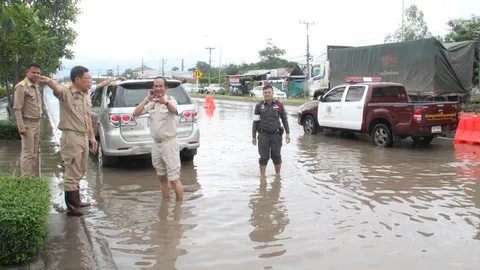 ผวจ.อุบลราชธานี ลงตรวจน้ำท่วม อ.วารินชำราบ หลังฝนถล่ม