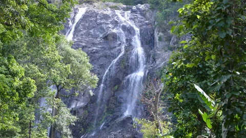 น้ำตกคลองลานฟื้นความงาม! เริ่มมีน้ำหลังฝนตก-จิตอาสารวมพลังซ่อมฝาย