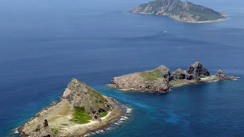 ญี่ปุ่นโวย! เรือรบจีน-รัสเซียเข้าหมู่เกาะพิพาท