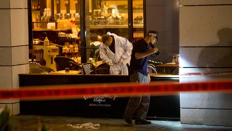 ยิวห้ามปาเลสไตน์เข้าประเทศ หลังเกิดเหตุยิงในเทลอาวีฟ