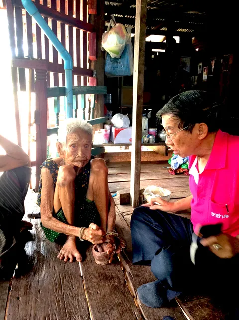 ย่าทวด 103 ปี ยังปึ้ก! บอกกินข้าวกับน้ำพริก คลุกน้ำกระเทียมดอง  