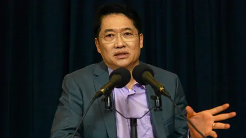 ปชป.ไม่สนปม 'ชายหมู' ใช้งบ 16.5 ล้าน ปรับปรุงห้องทำงาน