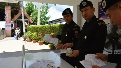 ตม.อรัญฯ ร่วมทหาร เข้มด่านตรวจยึดโพยพนันบอล เร่งประสานกัมพูชาช่วยสกัด