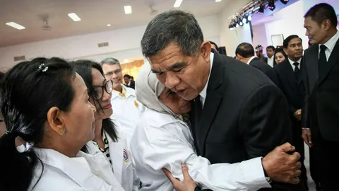 'บิ๊กน้อย' ล่องใต้ บินลงปัตตานี ร่วมพิธีรำลึกคุรุวีรชนชายแดนใต้