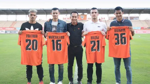 'กว่างโซ้ง' ซิวเพิ่ม 4 แข้งเสริมทัพไล่ล่าแชมป์เลก 2