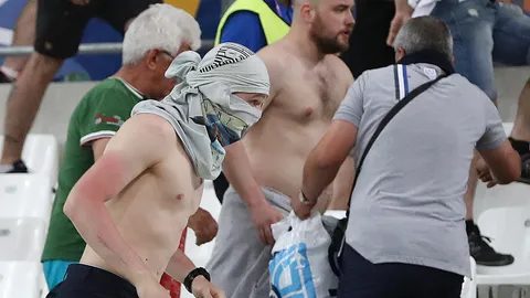 รัสเซียน ฮูลิแกน