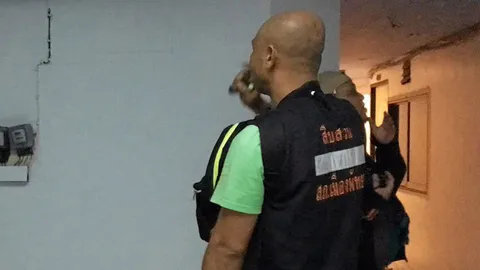 หื่นปีนห้องสาว บังคับอมนกเขา