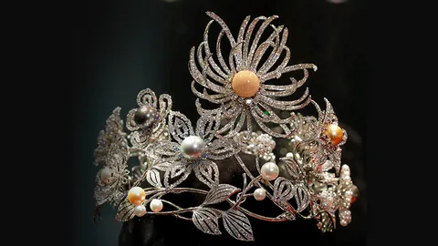 โฉมใหม่บูติก “มิกิโมโต้” ตระการตามงกุฎประดับมุก 150 ล้าน