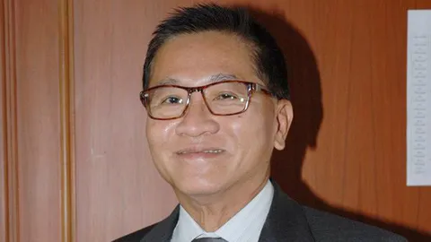 'เรวัต' โร่สมัครชิงเก้าอี้ผู้ตรวจการแผ่นดินอีกรอบ