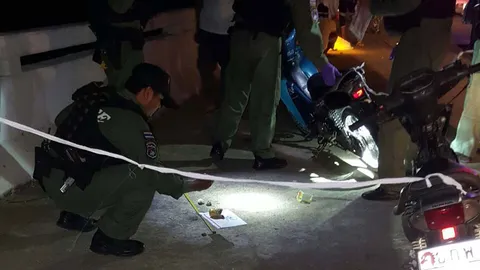 แก๊งวัยรุ่นควบ จยย. ปาระเบิดปิงปองใส่อริที่สงขลา ด.ช.14ดับ เจ็บอีก 3