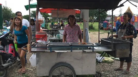 มือดีฉกกระเป๋าเงินแม่ค้าหมูปิ้ง แขวนที่เสารถเข็น สูญครึ่งแสน - ทอง 3บ.